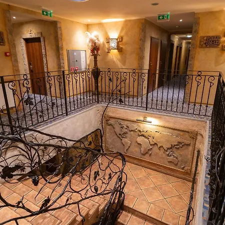 Księcia Józefa Hotel 3*