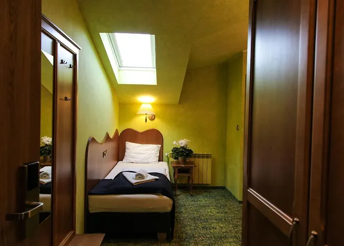 Księcia Józefa Hotel 3*